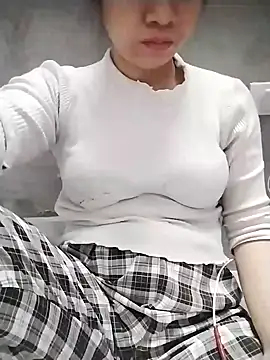 Mie rose online show from 12-21-25, 02:19