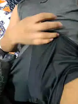 Snapshot of surdotravieso chatting on 02-02-26, 01:37 surdotravieso online show from 02-02-26, 01:37