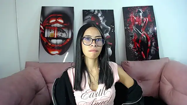 Miahotcs1 online show from 06-02-26, 03:23