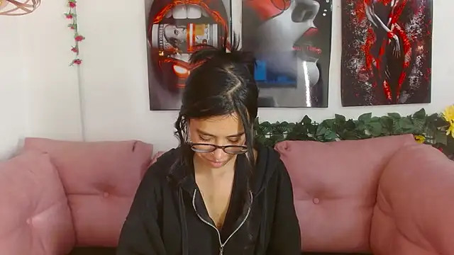 Miahotcs1 online show from 03-28-26, 01:56