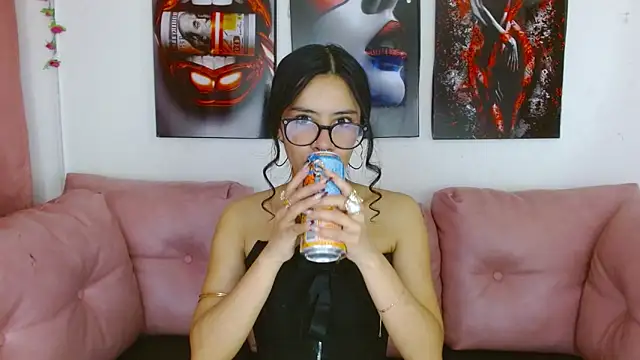 Miahotcs1 online show from 04-14-26, 04:01