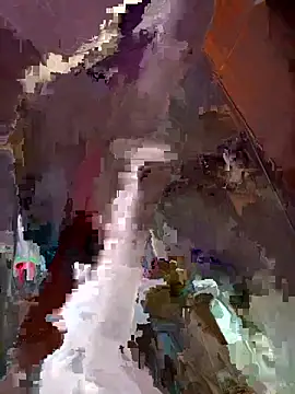 Snapshot of Tlynn chatting on 09-25-25, 07:31 Tlynn online show from 09-25-25, 07:31