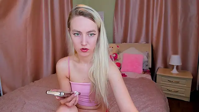 Snapshot of mishapallmer chatting on 06-05-26, 05:34 mishapallmer online show from 06-05-26, 05:34