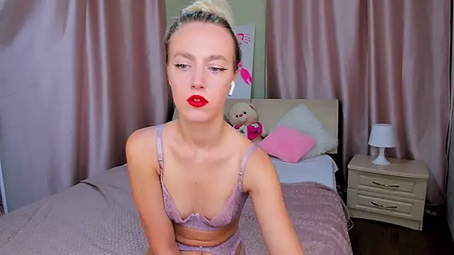 Snapshot of mishapallmer chatting on 07-11-26, 05:24 mishapallmer online show from 07-11-26, 05:24