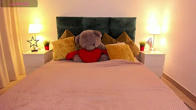 mishapallmer online show from 10-19-25, 08:17