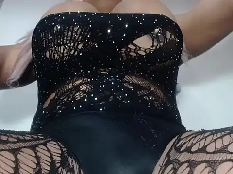 anthonella zam online show from 12-05-25, 09:34