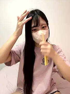 noa uxu online show from 09-23-25, 12:06