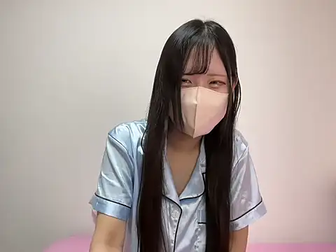 noa uxu online show from 10-13-25, 12:34