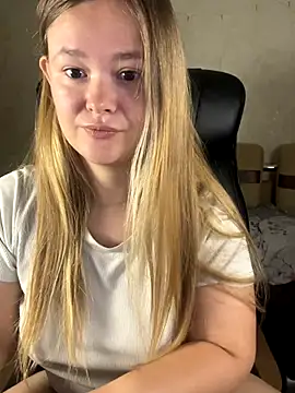 CaramelleSugar  online show from 10-17-25, 06:10