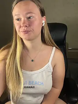 CaramelleSugar  online show from 10-03-25, 07:04
