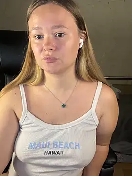 CaramelleSugar  online show from 10-01-25, 03:38