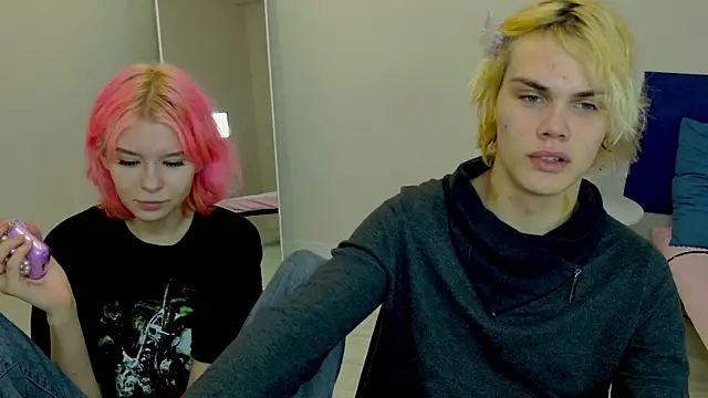 Bonnie And C1yde online show from 10-21-25, 05:12