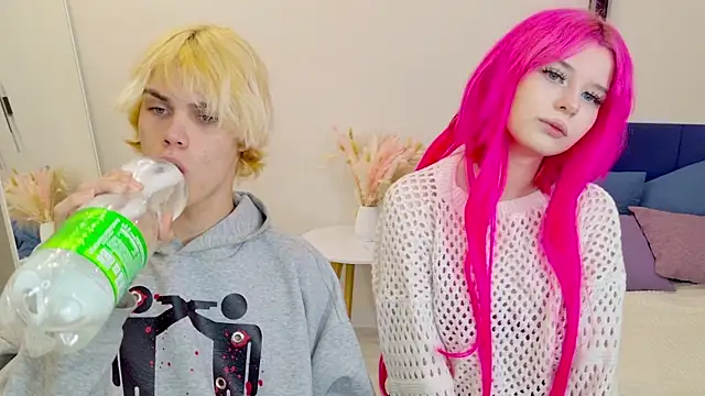 Bonnie And C1yde online show from 10-04-25, 05:03