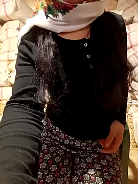 ezgi2545 online show from 04-13-26, 10:52