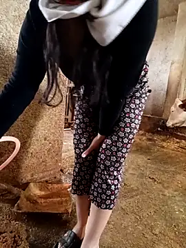 ezgi2545 online show from 04-14-26, 07:13