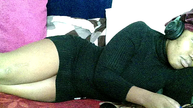 BUNNYCHOWX28 online show from 01-10-26, 05:52