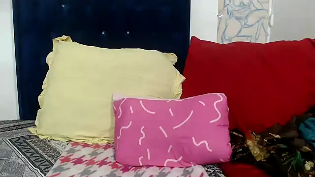 BUNNYCHOWX28 online show from 04-04-26, 01:45