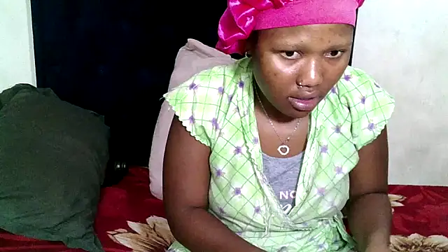 BUNNYCHOWX28 online show from 01-09-26, 04:58