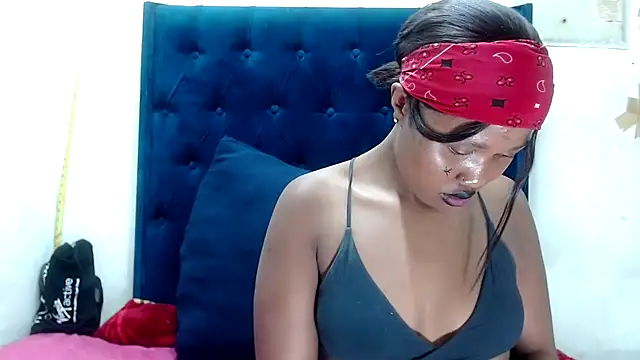 BUNNYCHOWX28 online show from 10-15-25, 08:39