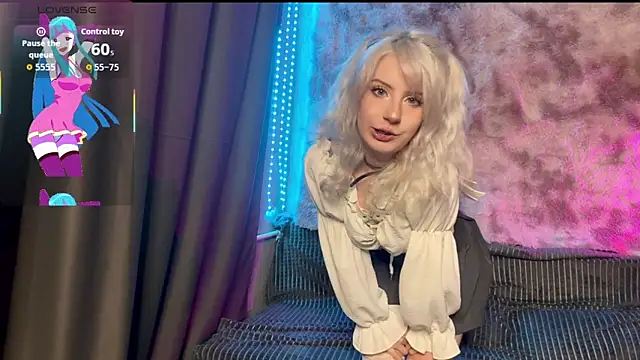 snowy lisa online show from 03-15-26, 04:03