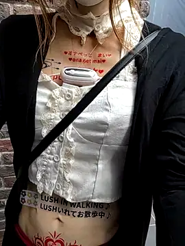 Snapshot of pink-mai chatting on 10-27-25, 11:16 pink-mai online show from 10-27-25, 11:16