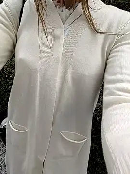 pink-mai online show from 12-20-25, 12:35