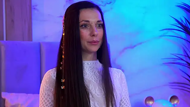 EllyLynn online show from 12-04-25, 09:25