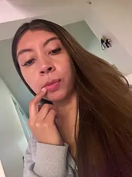 Sara-cooper2 online show from 03-04-26, 01:19