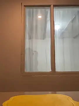 Sara-cooper2 online show from 12-20-25, 09:06