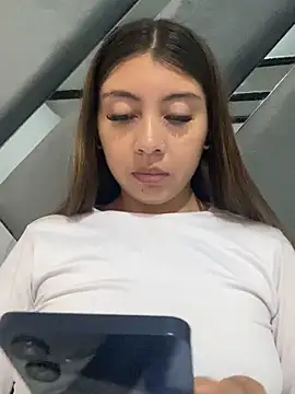 Sara-cooper2 online show from 02-11-26, 08:31