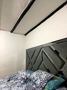 Sara-cooper2 online show from 11-29-25, 07:19