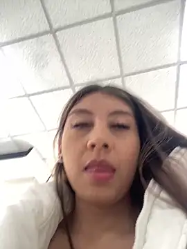 Sara-cooper2 online show from 02-19-26, 06:16