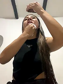 Sara-cooper2 online show from 10-29-25, 01:10