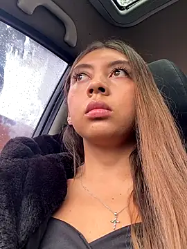 Sara-cooper2 online show from 11-06-25, 02:10