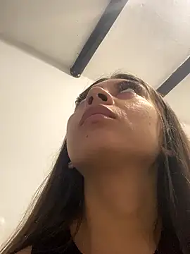 Sara-cooper2 online show from 12-22-25, 12:33