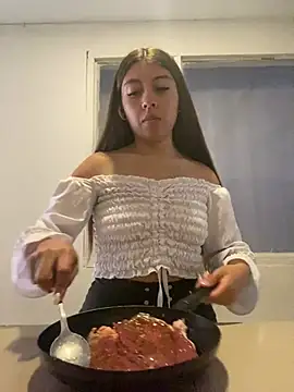 Sara-cooper2 online show from 02-02-26, 06:29