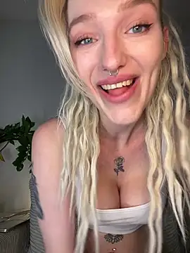 lovecassyrose online show from 05-28-26, 05:04