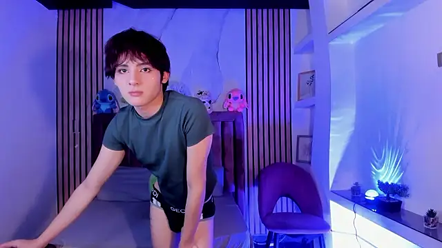 MathiasGreen  online show from 02-10-26, 03:05