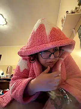 chiaretta loveit online show from 11-21-25, 11:42