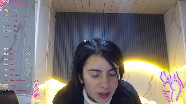 Eilyn love b online show from 10-07-25, 12:50