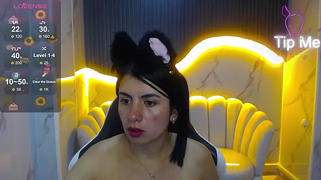 Eilyn love b online show from 10-08-25, 12:50
