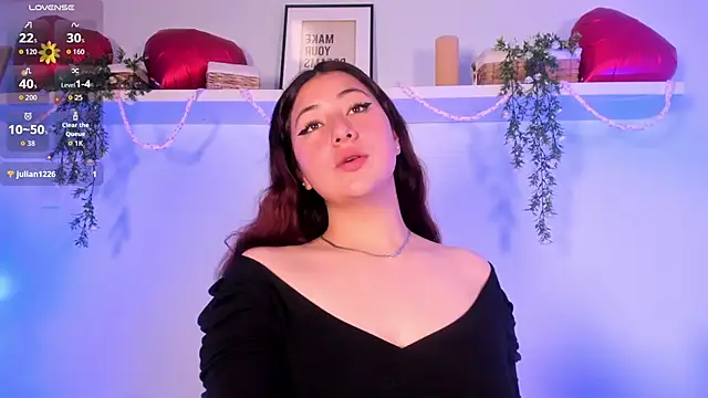 Nicolle Evanss  online show from 02-25-26, 04:45