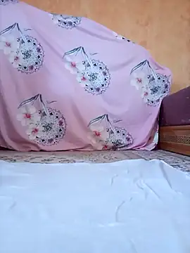 Snapshot of armanisexy chatting on 09-18-25, 01:03 armanisexy online show from 09-18-25, 01:03