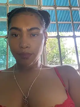 SophieD online show from 10-11-25, 01:01