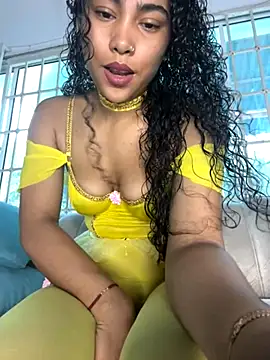 SophieD online show from 10-23-25, 01:43