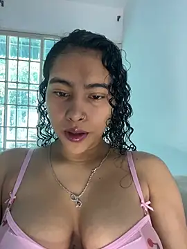 SophieD online show from 03-19-26, 01:33