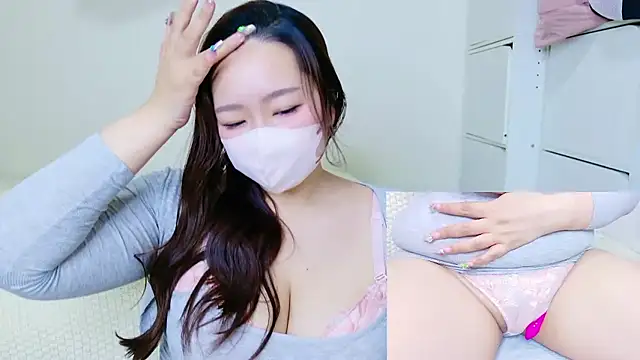 manami Hcup online show from 05-25-26, 04:28