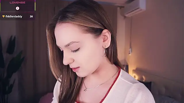 NguyetHankey online show from 12-16-25, 06:17