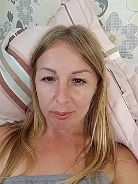 LunaSugarX online show from 09-25-25, 10:10