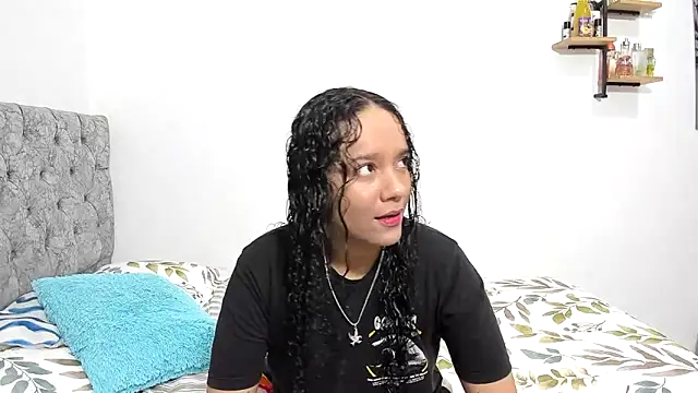 nay and aleja1 online show from 11-12-25, 02:37